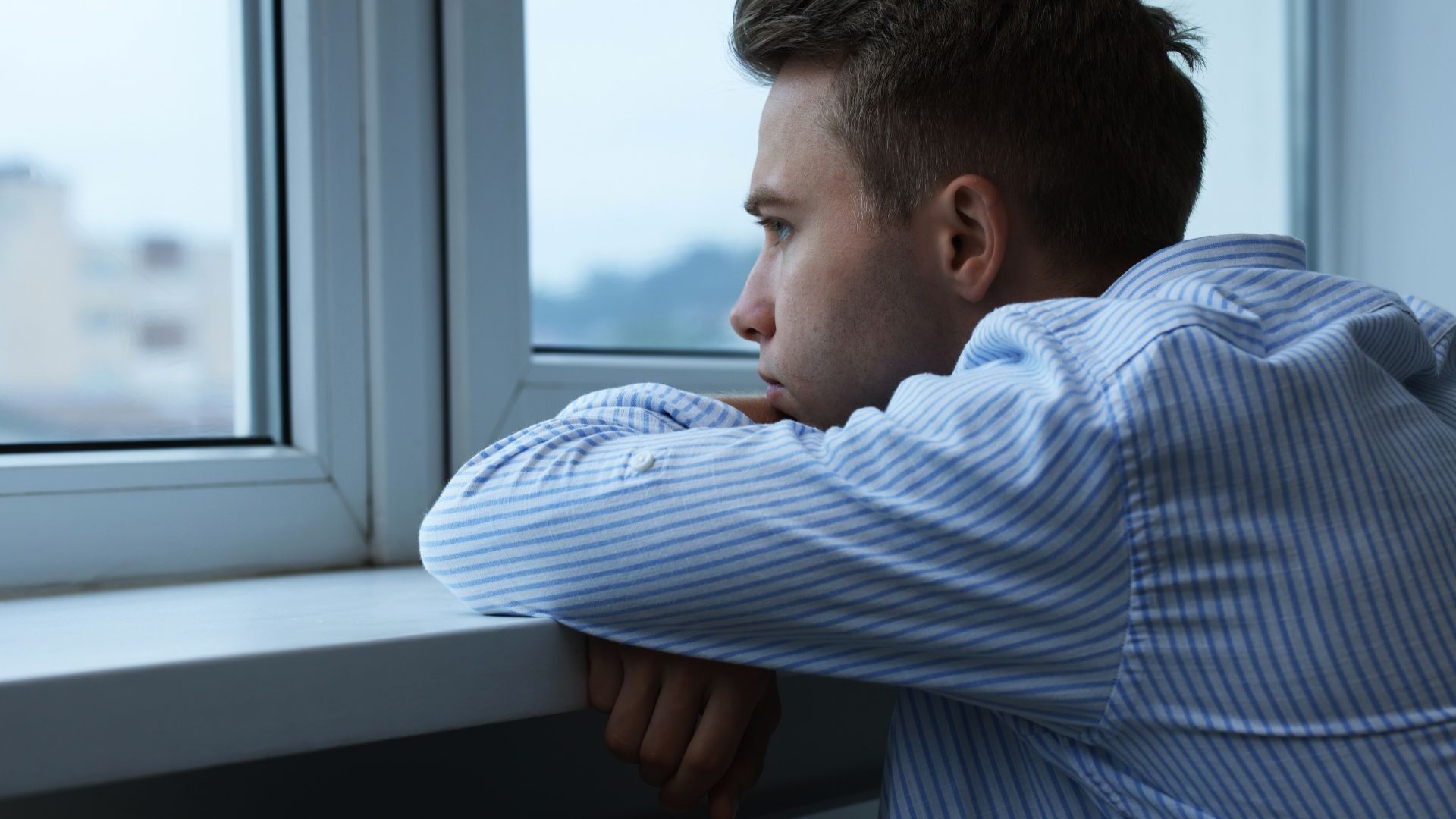 The signs of opioid addiction can be difficult to notice, often masked by other factors