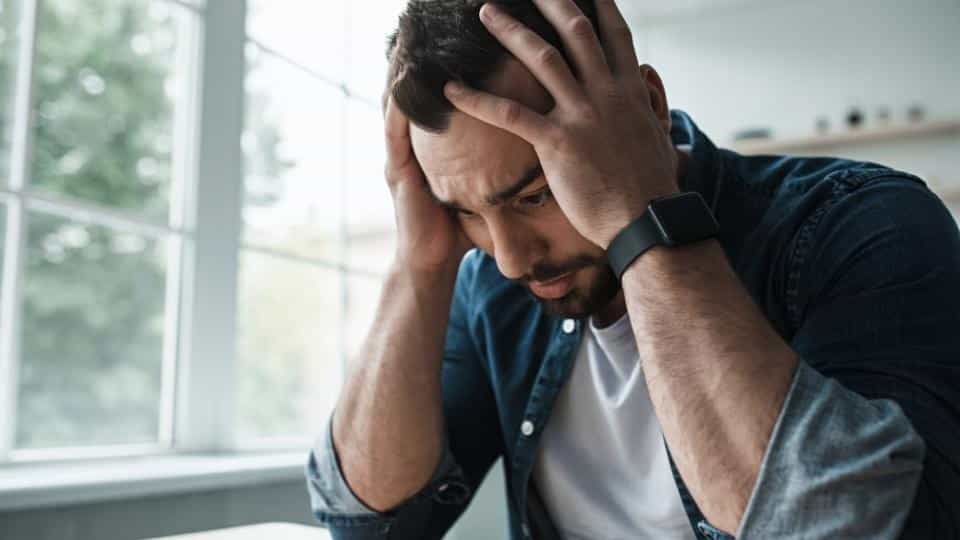 What Does an Alcoholic Seizure Look Like Early signs can have you feeling anxious and increased heart rate.